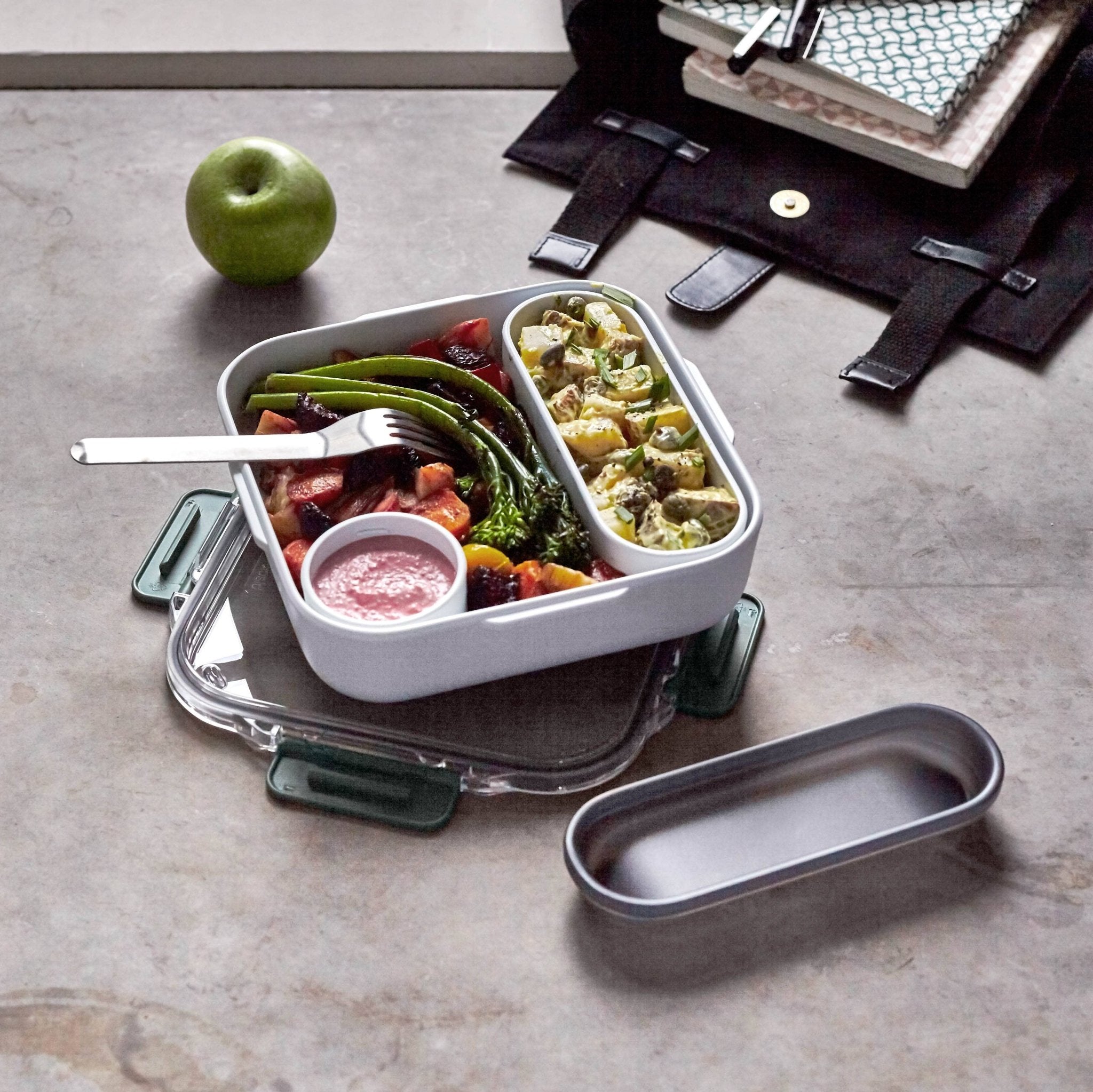 Black+Blum Lunch Box Original - Leak Proof Microwave-Safe Lunch Box: Ocean - Simmer and Slice