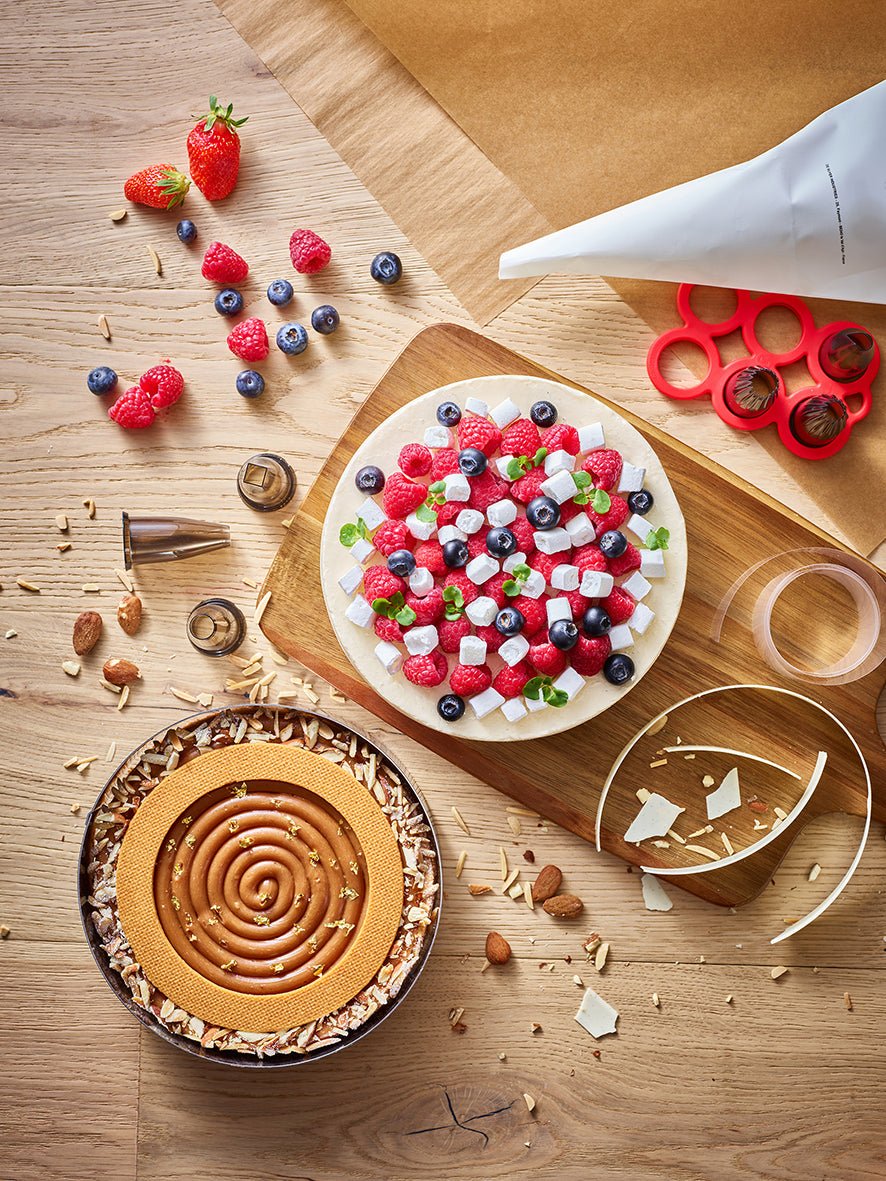 De Buyer Cake Design Box - Simmer and Slice