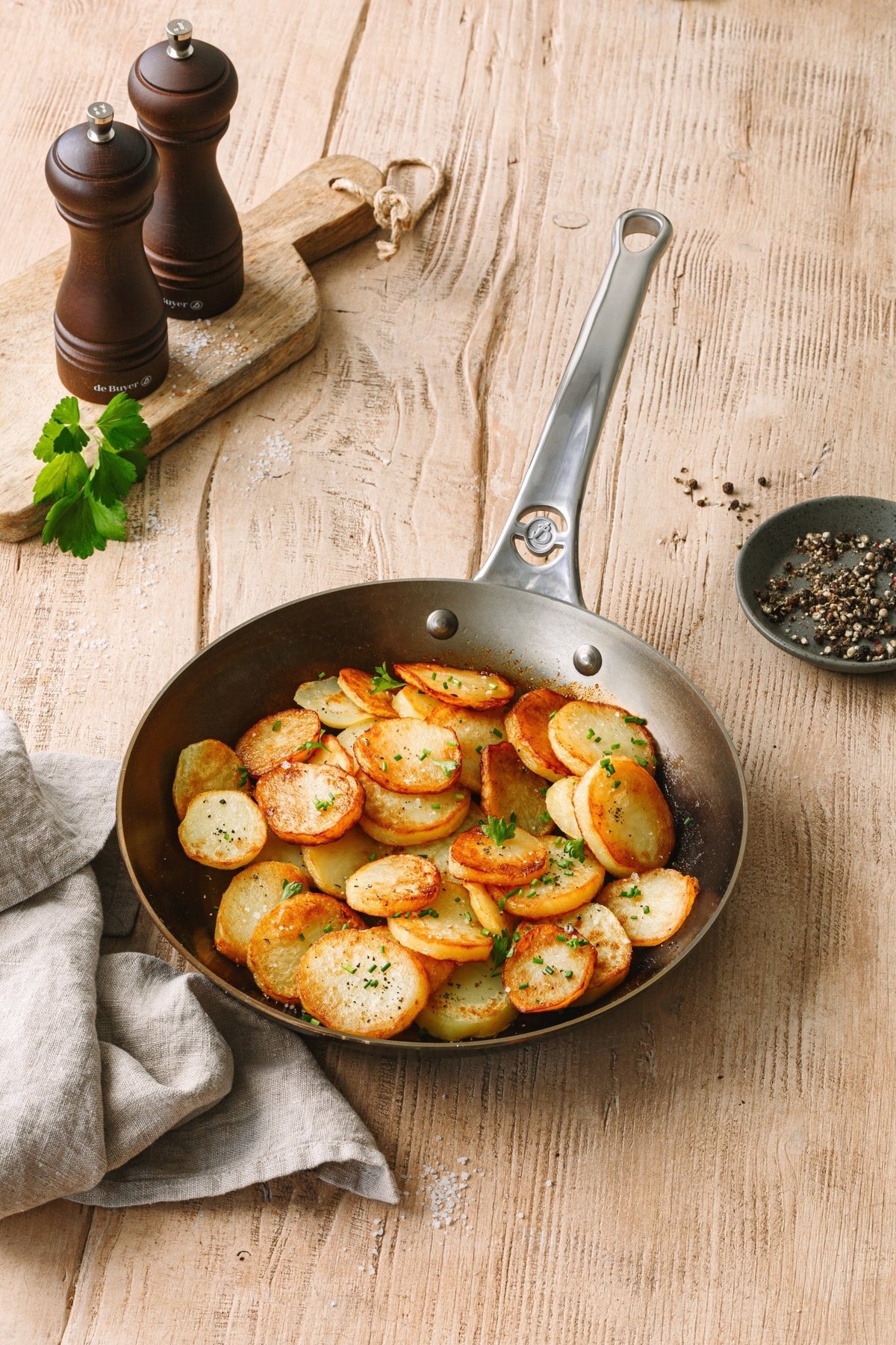 De Buyer Mineral B Pro 24cm Frying Pan - Simmer and Slice