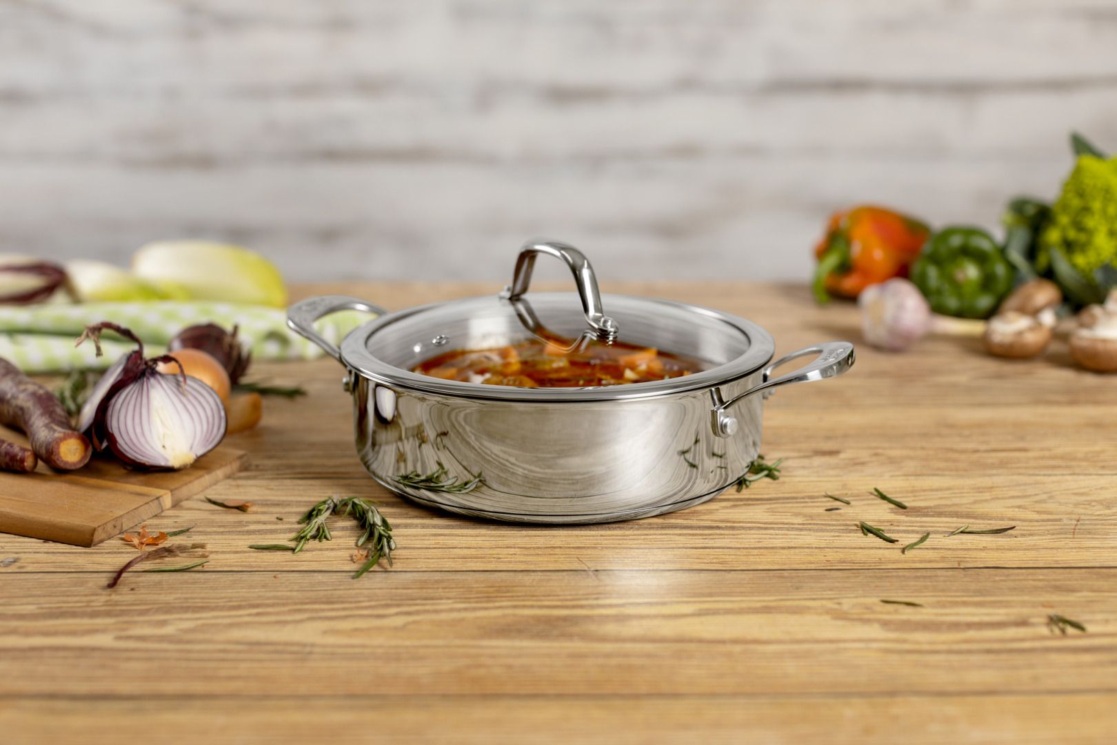 Kuhn Rikon Allround Shallow Casserole 28cm - Uncoated - Simmer and Slice