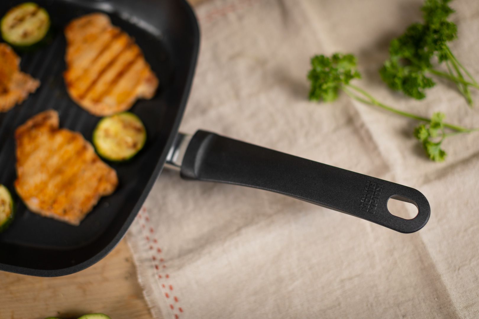 Kuhn Rikon Easy Induction Grill Pan 26 x 26cm - Simmer and Slice