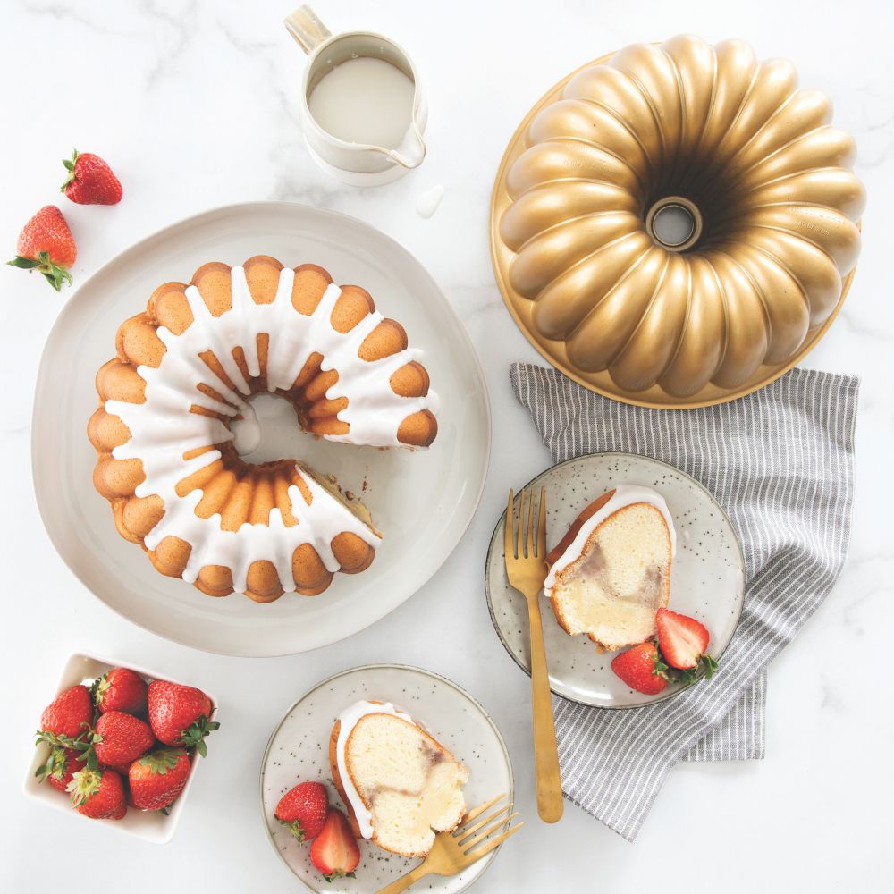 Nordic Ware GOLD Elegant Party Bundt® Pan - Simmer and Slice