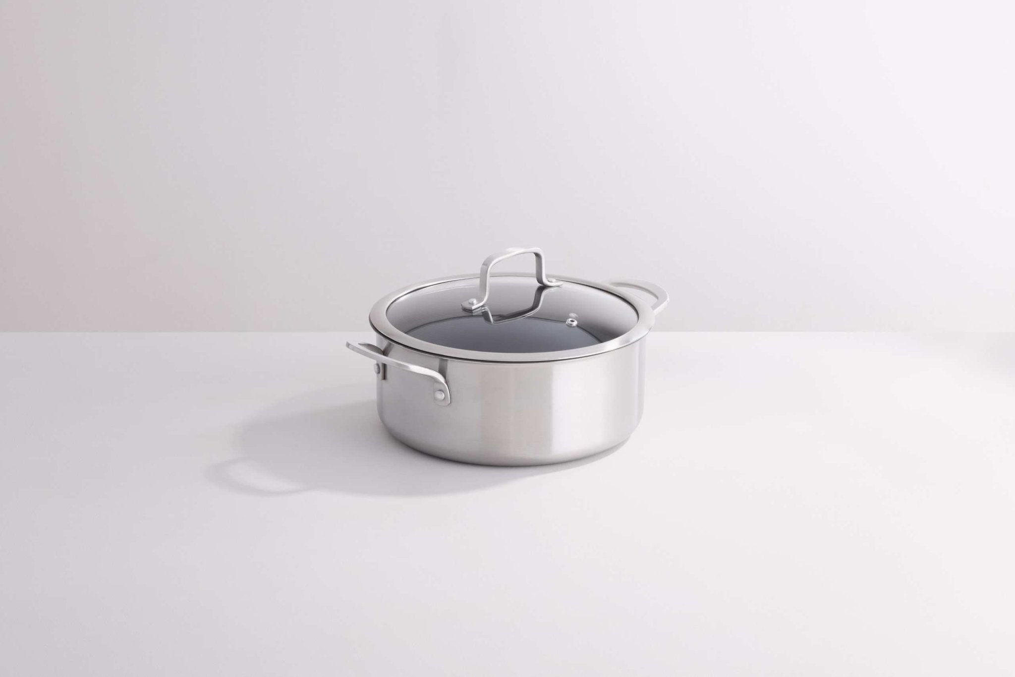 Stellar Zero, 24cm Casserole, 4.2L - Simmer and Slice