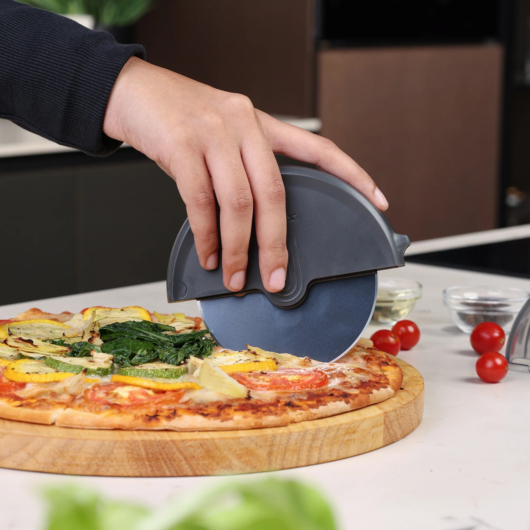 Zyliss Pizza Wheel - Simmer and Slice