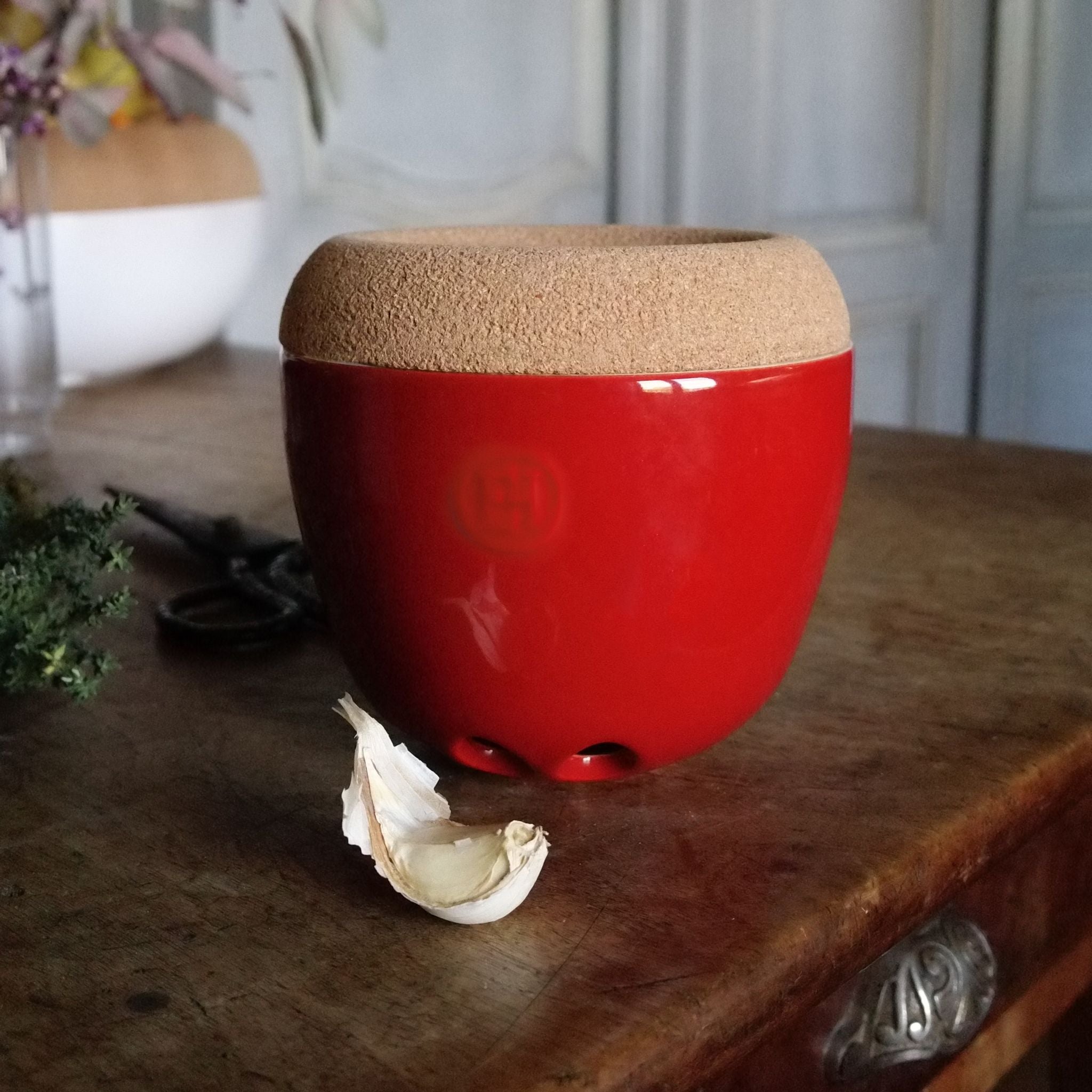 Emile Henry Garlic Pot Burgundy 14.6cm dia.