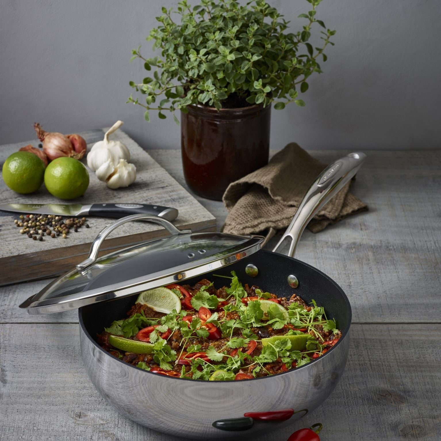 SCANPAN HaptIQ Deep Saute Pan With Lid 26cm