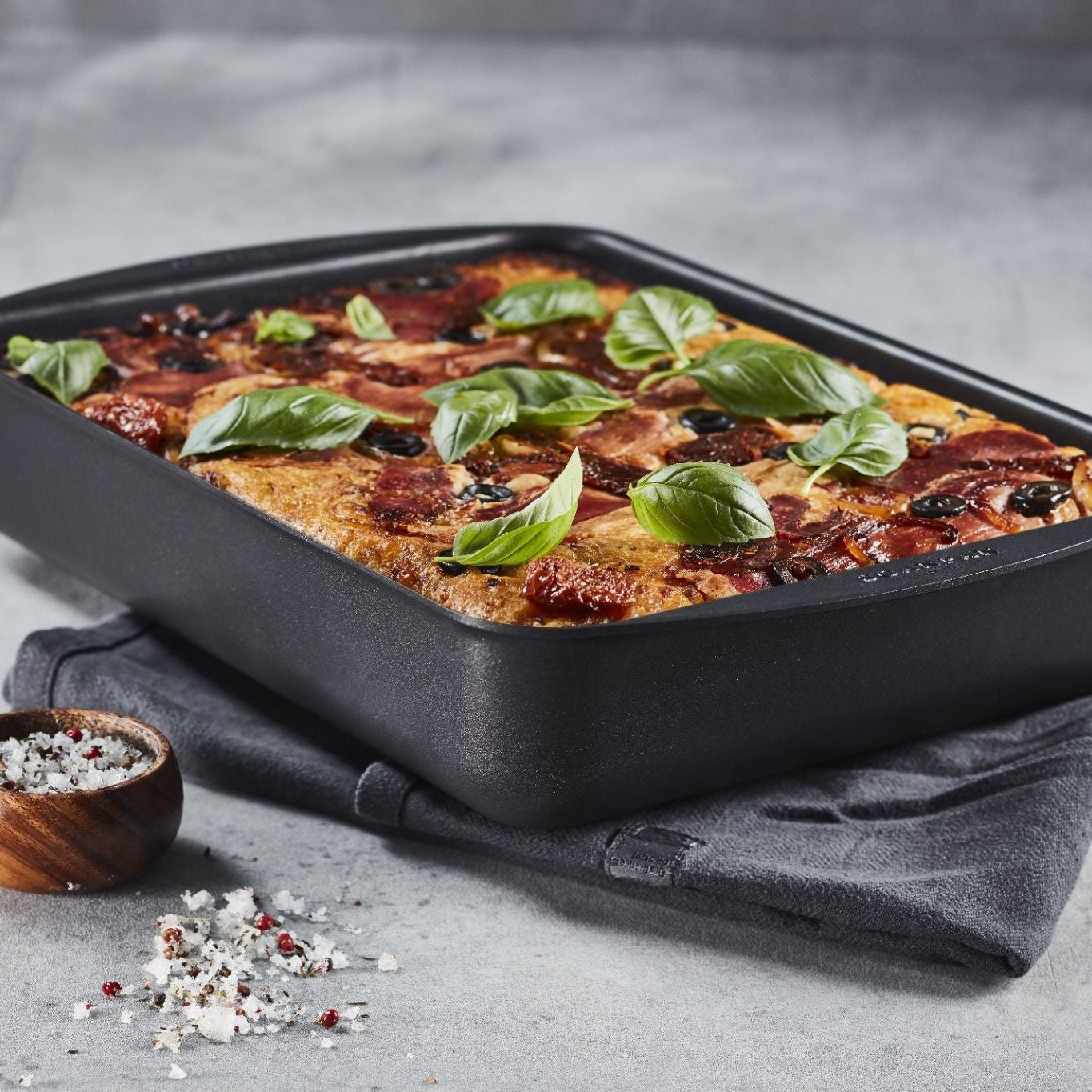 SCANPAN Classic Roasting Pan 39cm x 27cm 5.0l - Simmer and Slice