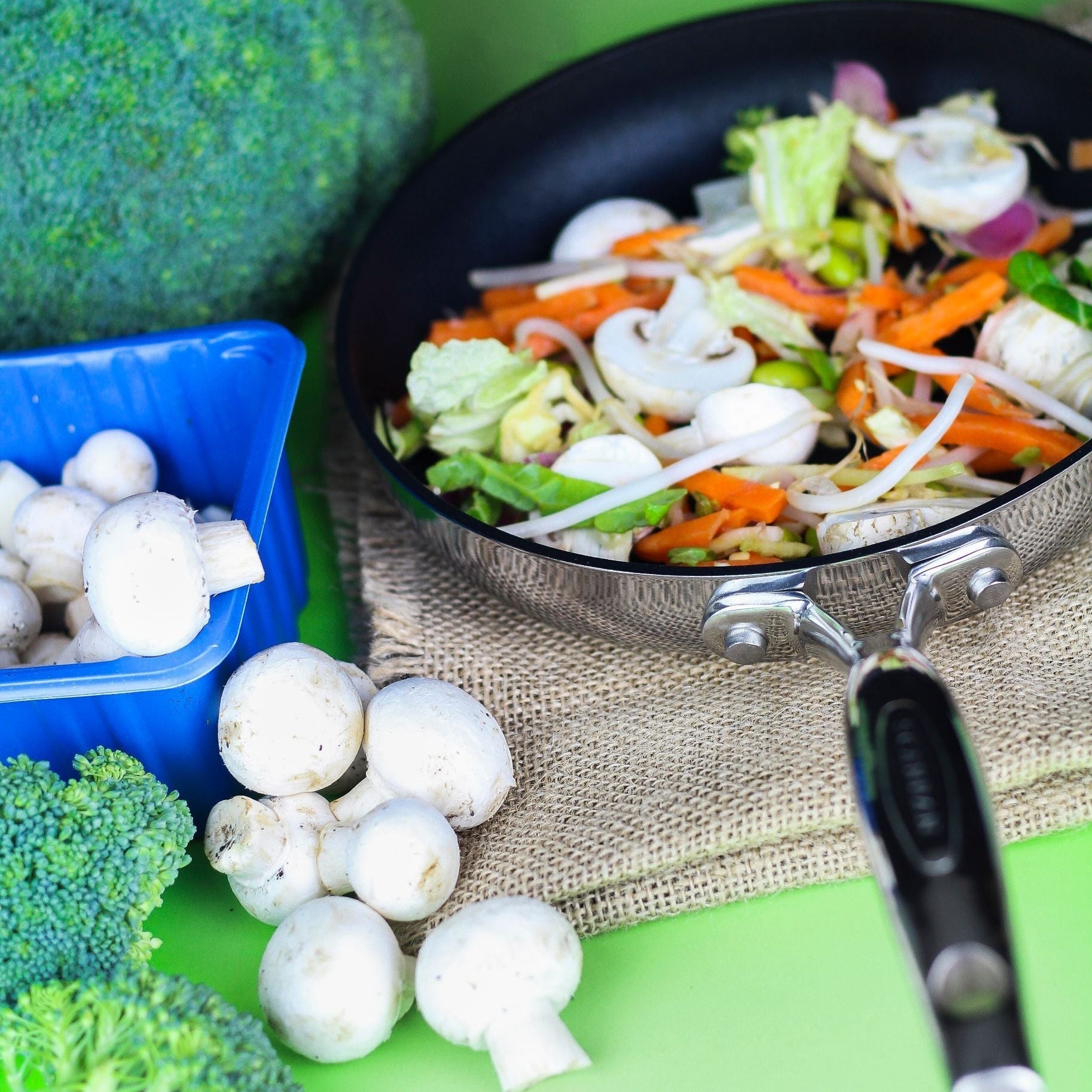 SCANPAN HaptIQ Frying Pan 24cm - Simmer and Slice