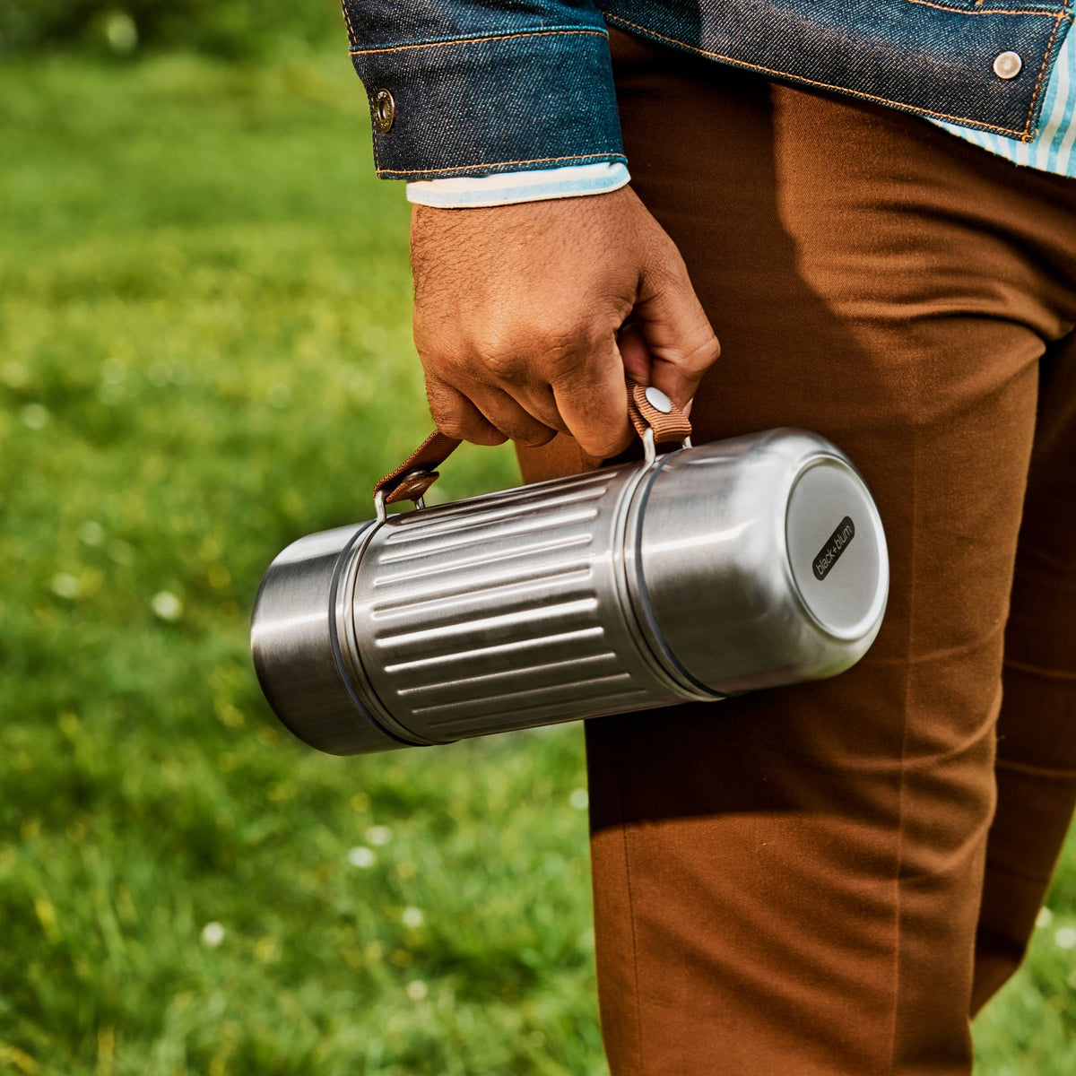 Black+Blum Insulated Flask - Explorer Flask Duo (1L) 2x Cups - Simmer and Slice