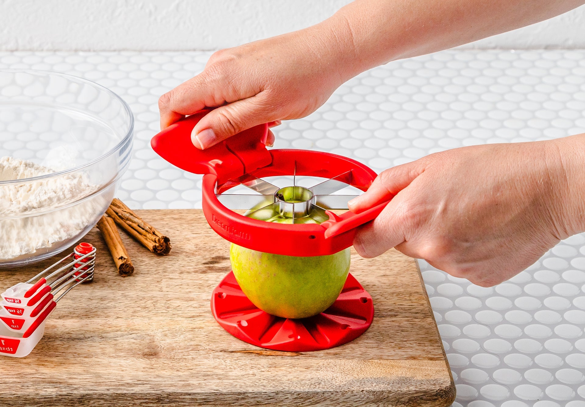 Dreamfarm - Flapple - Red - Simmer and Slice