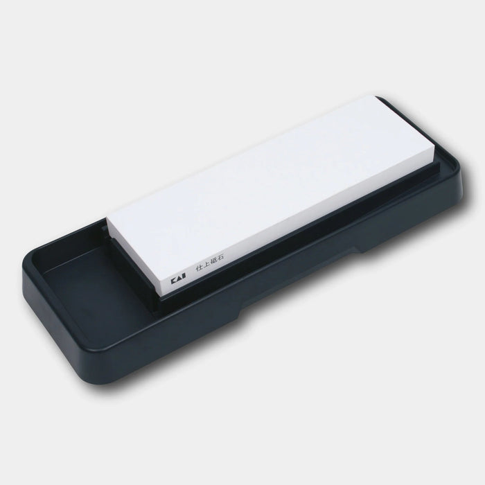 Kai 3000 Whetstone With Reservoir - Simmer and Slice
