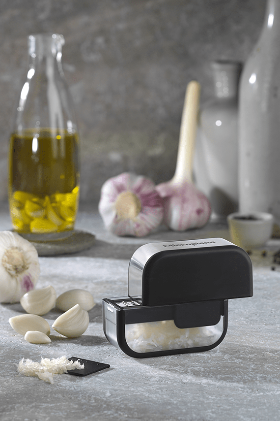 Microplane Garlic Cutter - Simmer and Slice