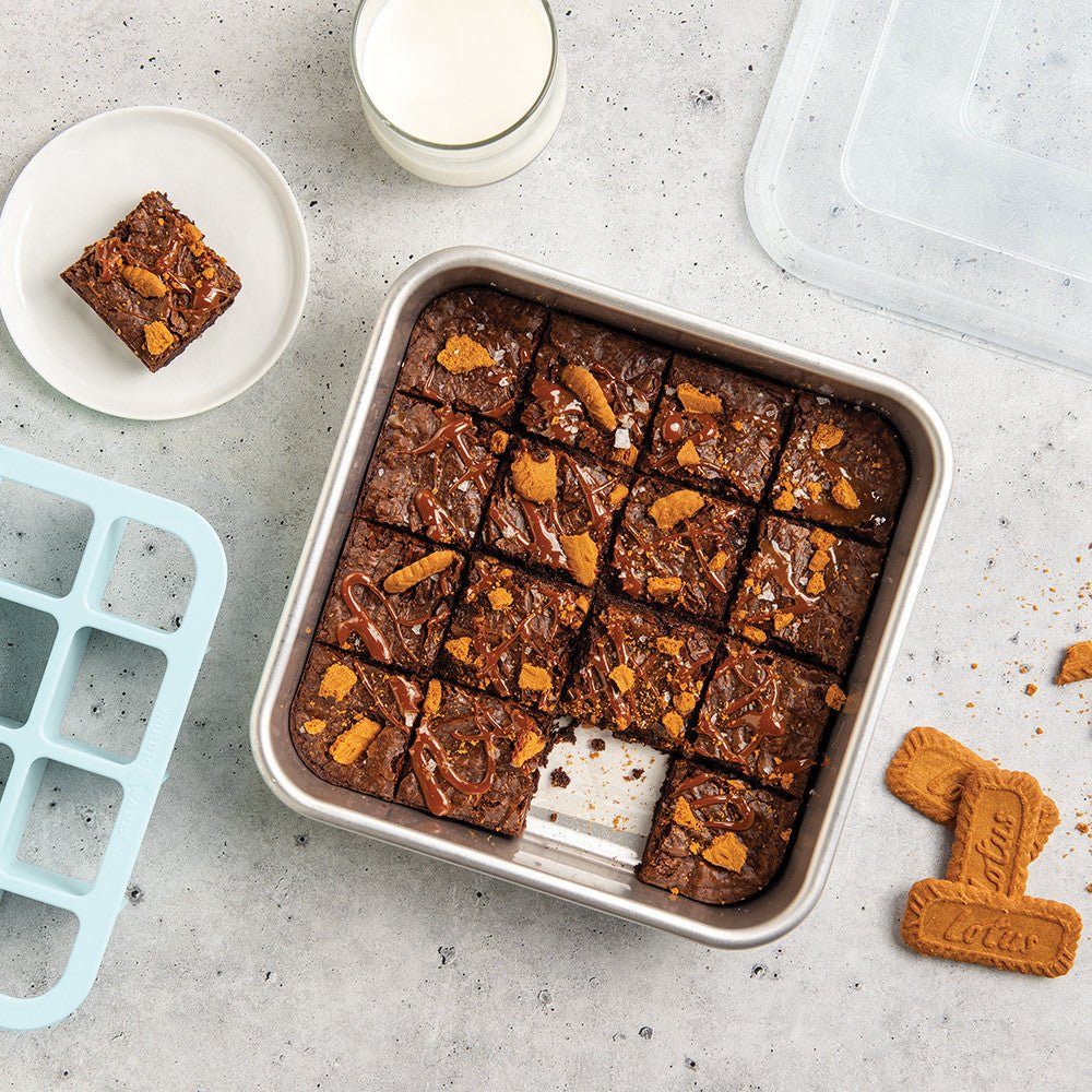 Nordic Ware NATURALS Brownie Buddy Baking Set - Simmer and Slice
