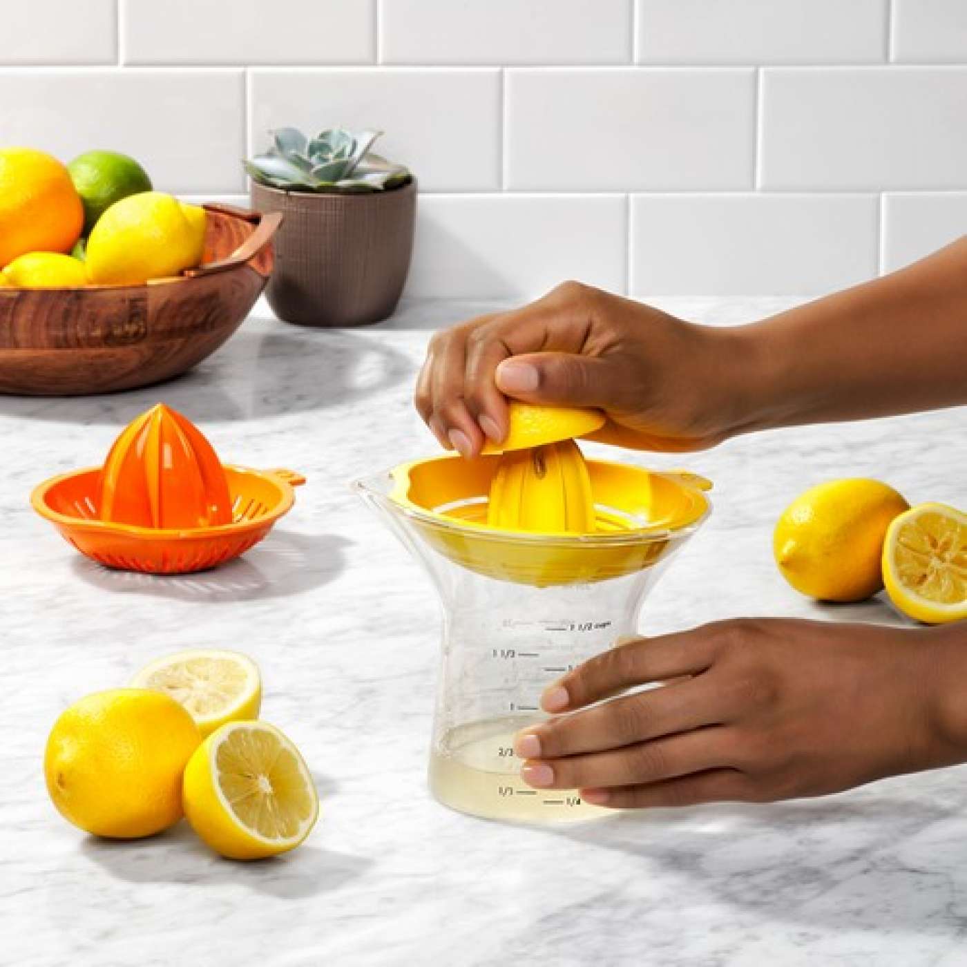 Oxo Good Grips 2 in 1 Citrus Juicer - Simmer and Slice