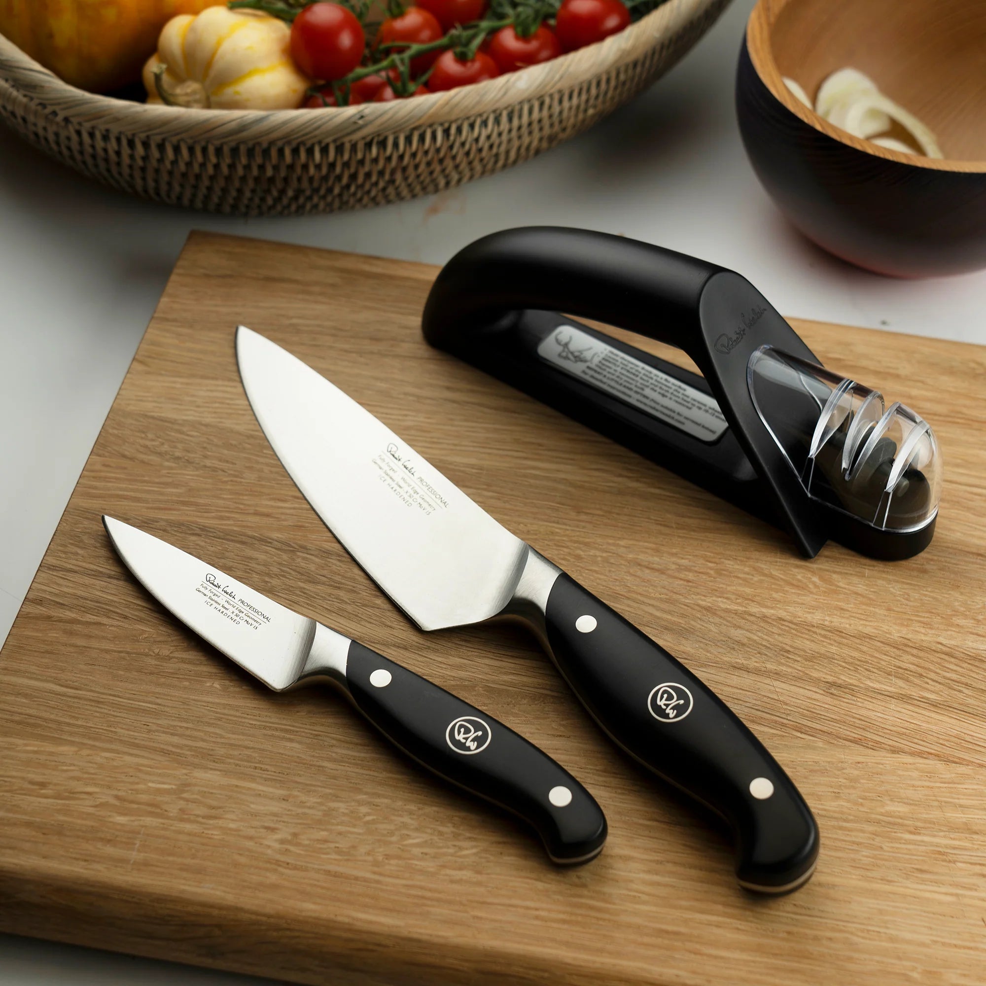 Robert Welch Professional Kitchen Knife Set with Knife Sharpener - Simmer and Slice