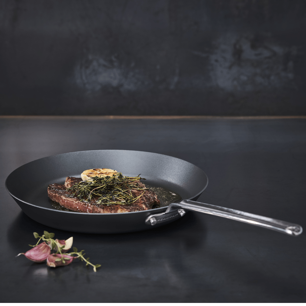SCANPAN Black Iron 30cm Fry Pan in Sleeve - Simmer and Slice