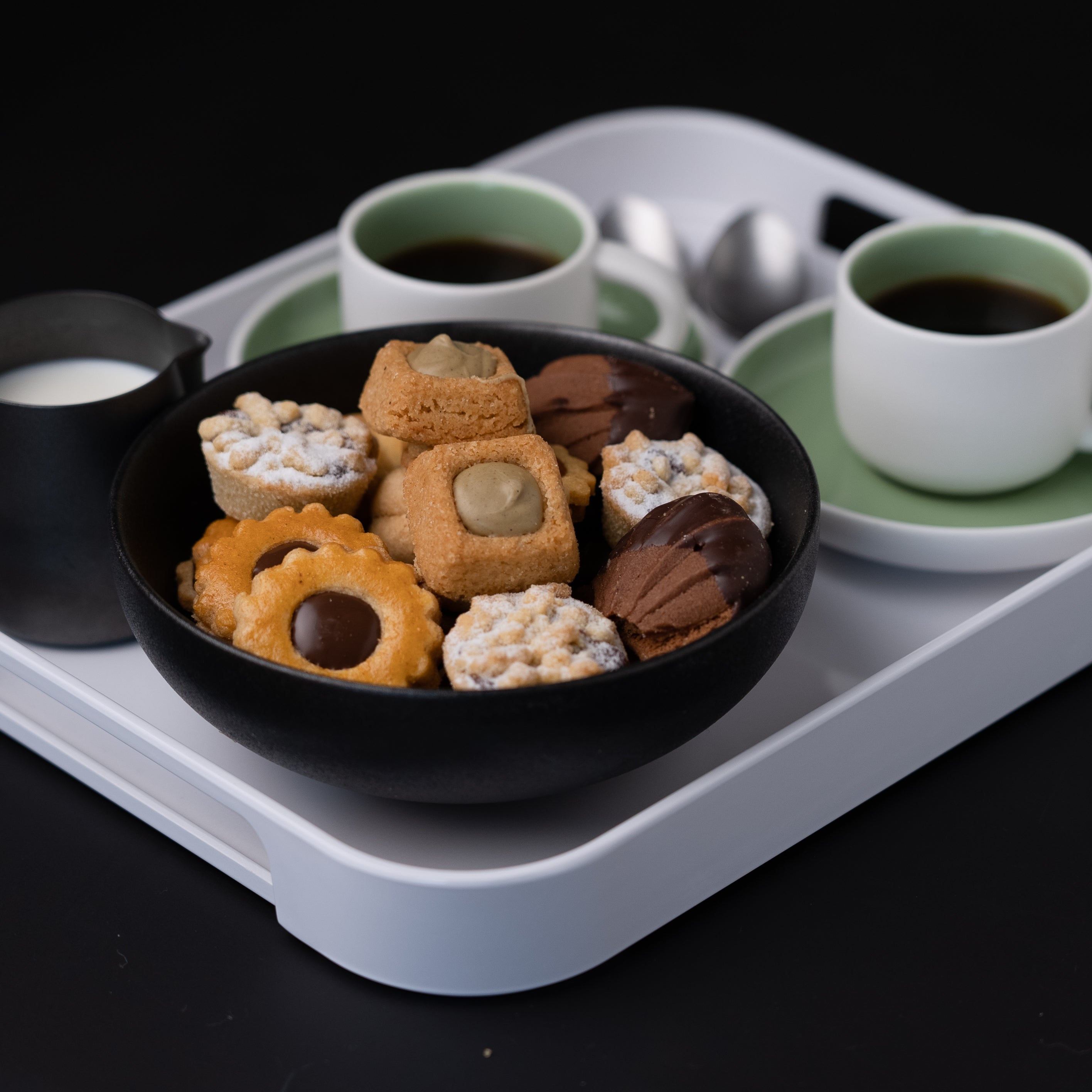 Trebonn PILE Serving Tray - White