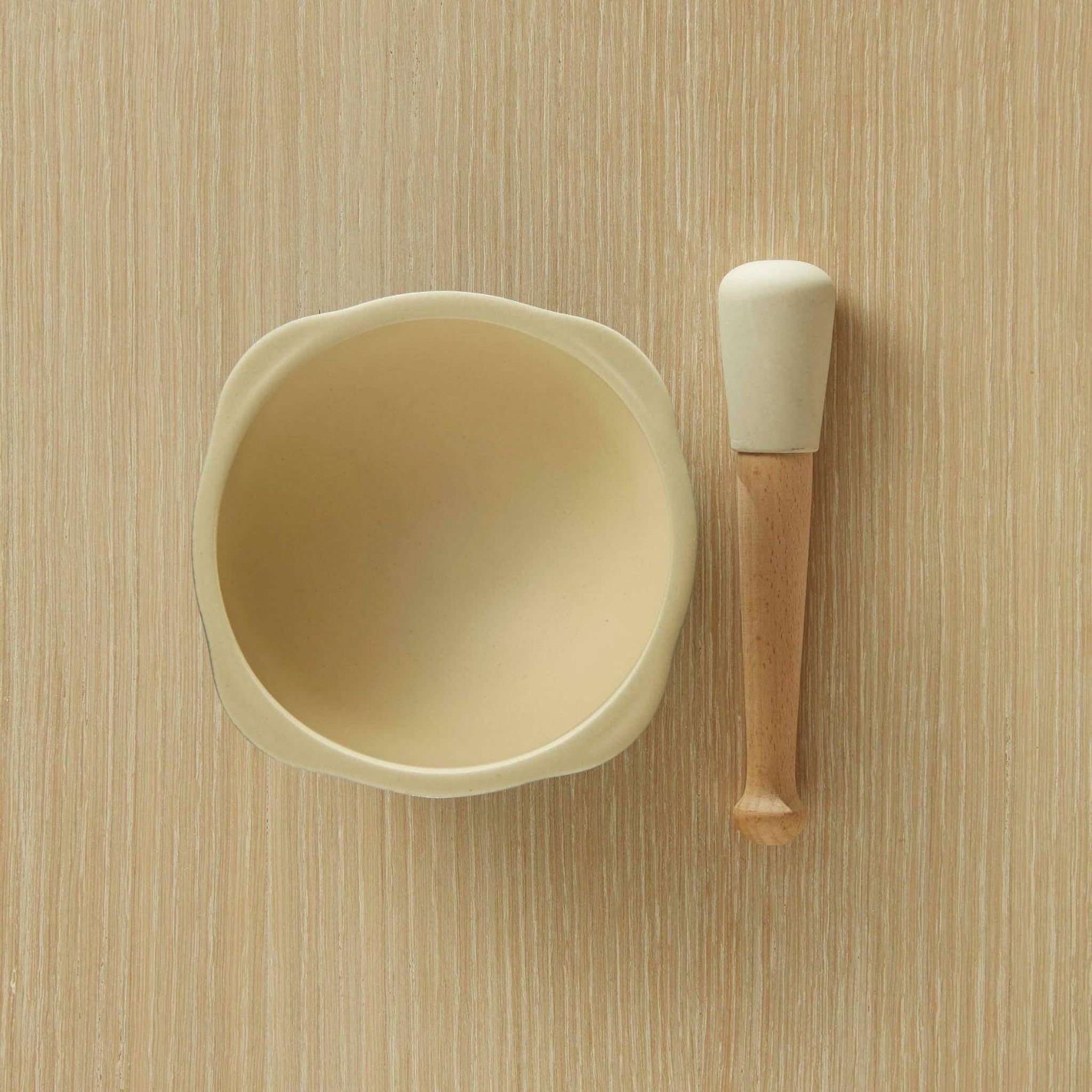 Emile Henry Mortar & pestle Clay 15cm - Simmer and Slice