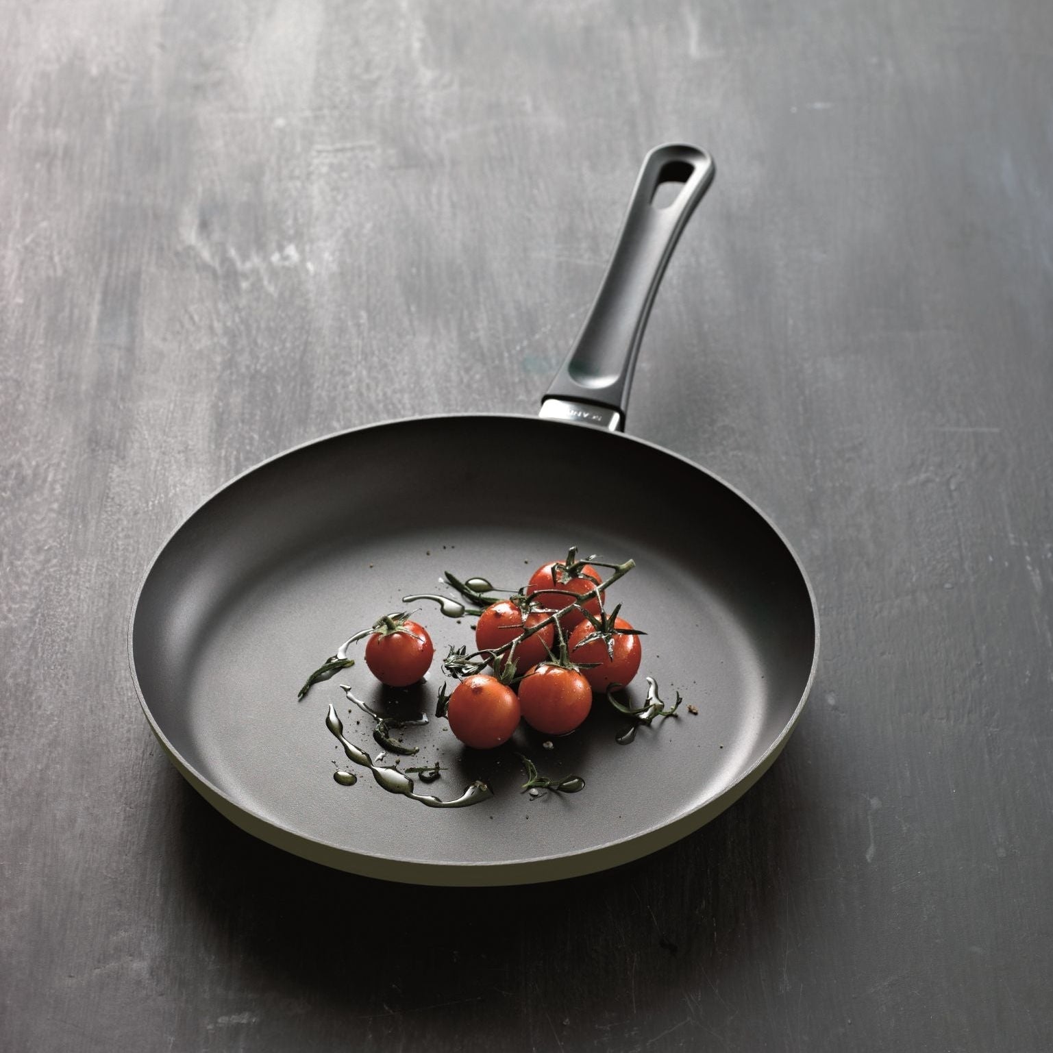 SCANPAN Classic Induction Frying Pan 26cm - Simmer and Slice