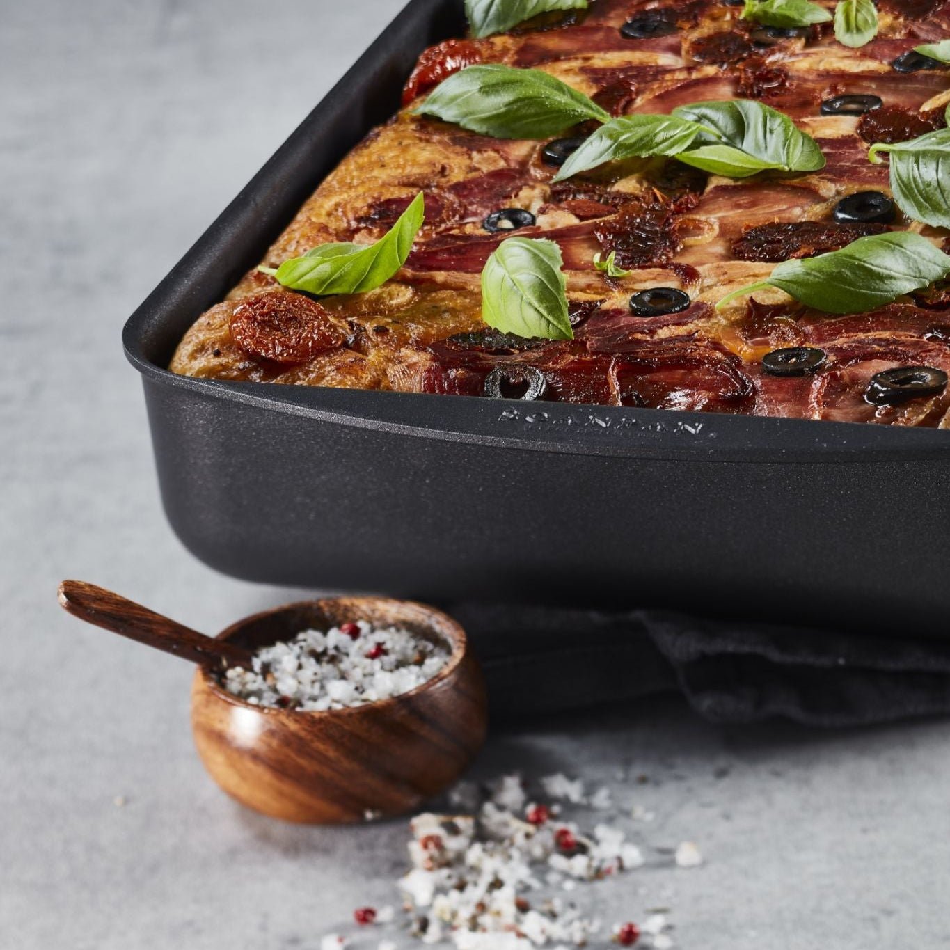 SCANPAN Classic Roasting Pan 34cm x 22cm 3.25l - Simmer and Slice