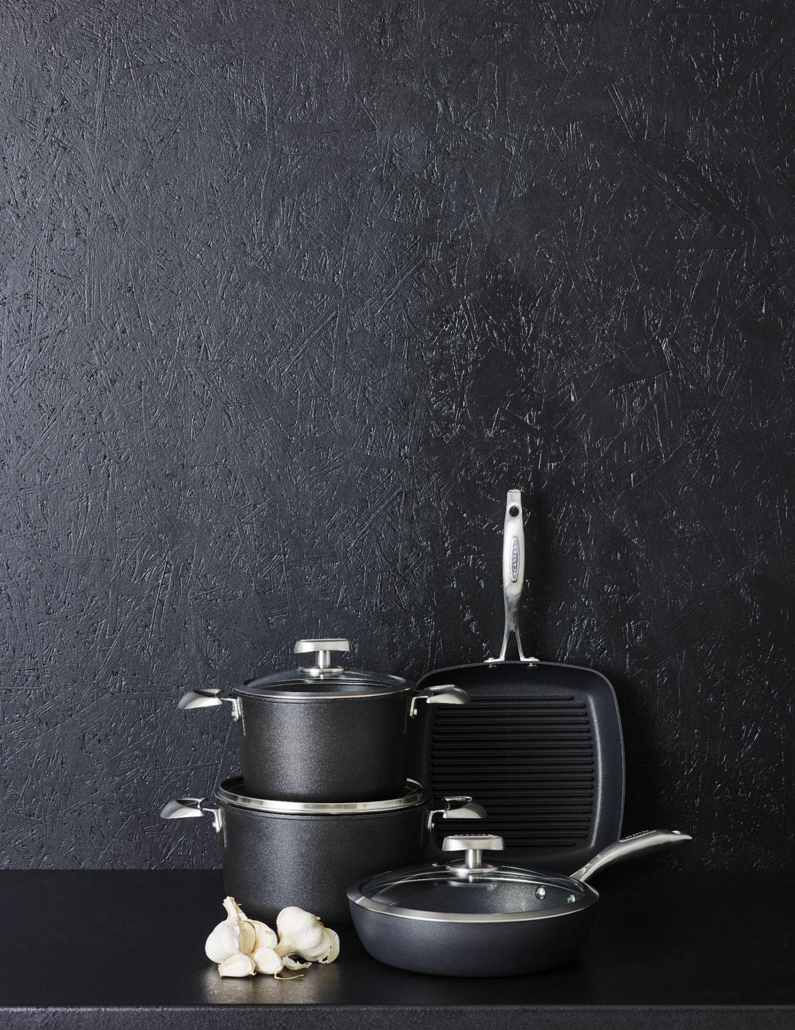 SCANPAN ProIQ Dutch Oven With Lid 20cm 3.2L - Simmer and Slice