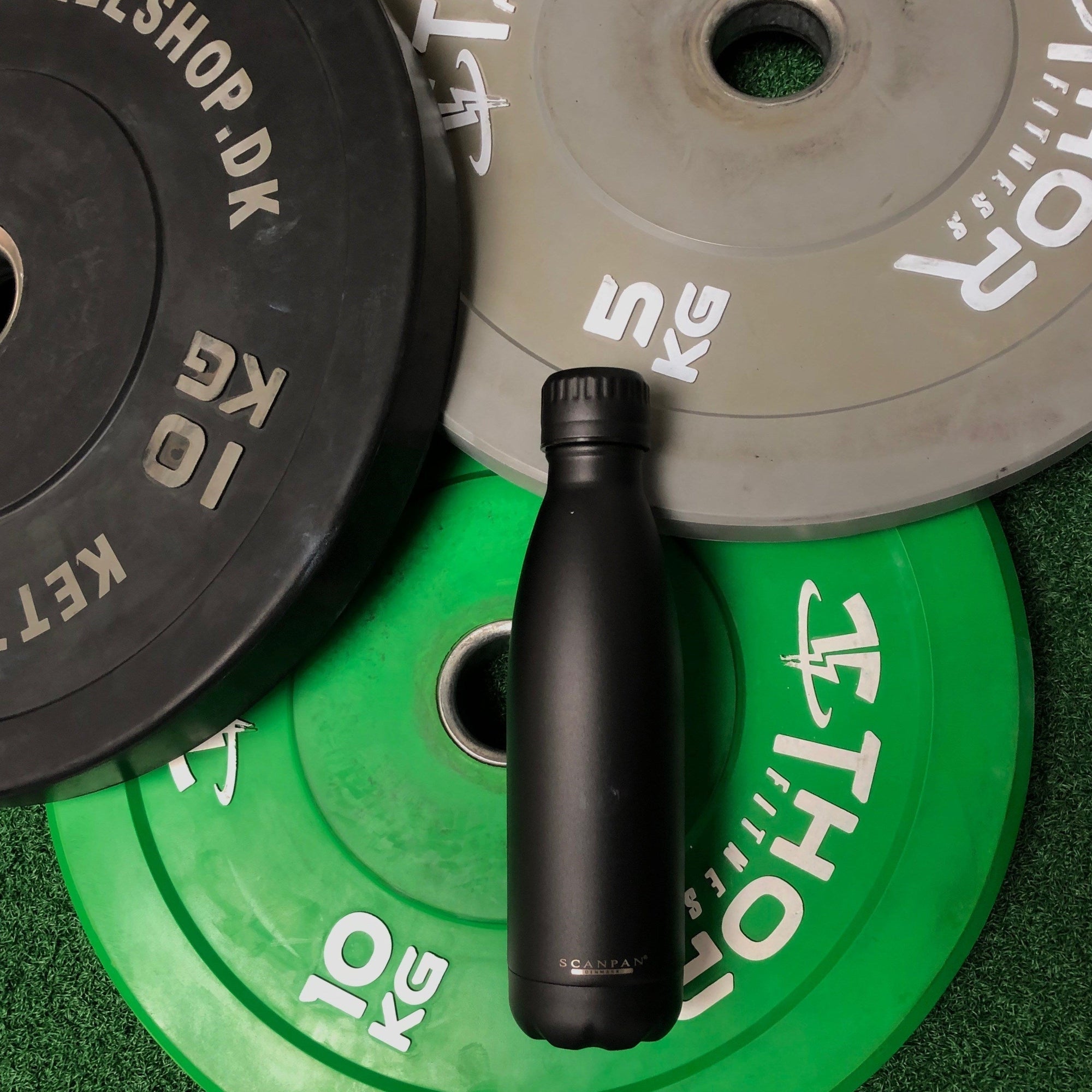 SCANPAN To Go 500ml Bottle - Charcoal Black - Simmer and Slice